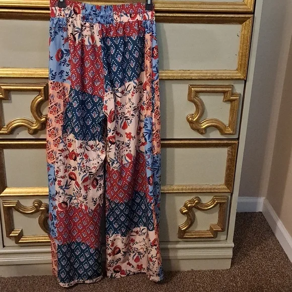 Floral Patchwork Flare Pants - Picture 3 of 6